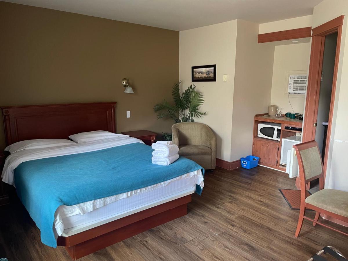 Motel Au P'Tit Sapin 미라벨 외부 사진